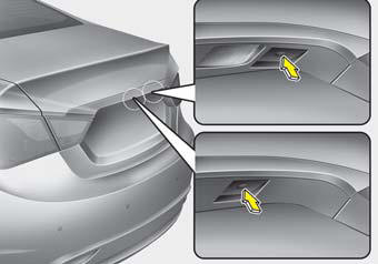 • To open the trunk, press the trunk unlock button for more than 1 second on