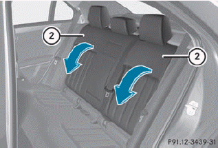 •► Fold rear seat backrest 2 forwards.•► Move the driver's or front-passenger seat