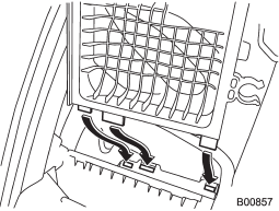 8. To install the air cleaner case, insert the three projections on the air cleaner